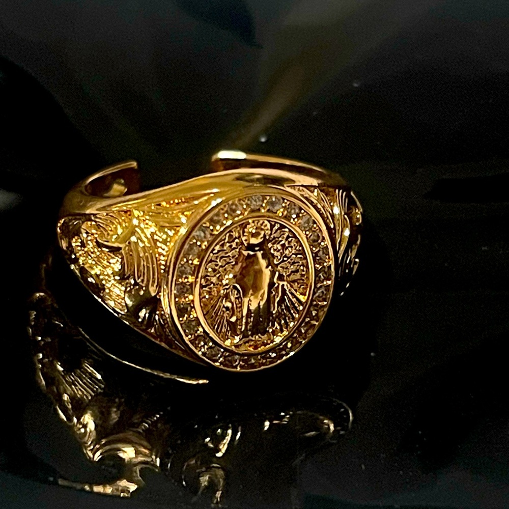 Adjustable 18k Gold plated Madonna Ring